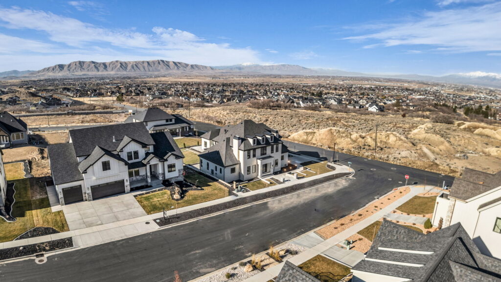 How to Compare Utah County Custom Home Builders (And Choose the Right One)
